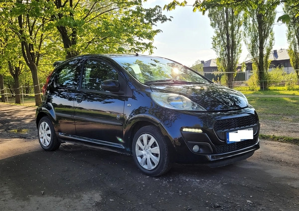 Peugeot 107 cena 15500 przebieg: 80000, rok produkcji 2013 z Siedliszcze małe 277